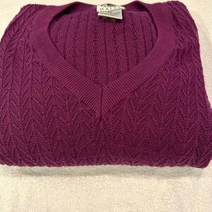 Haley Golf Sportswear Co. V Neck Sweater 
XL Purple